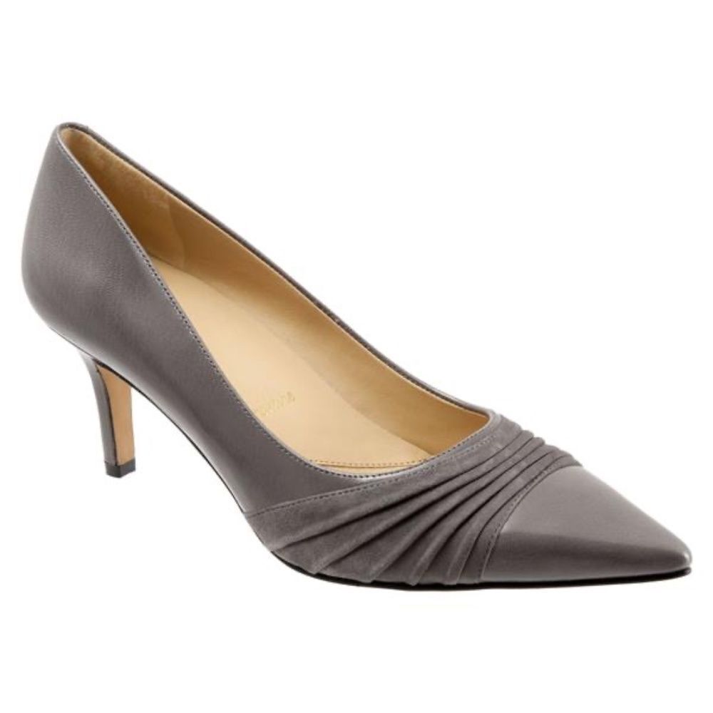 Trotters Alexandra Taupe Grey Kid Leather Suede Trim Heels Sz 7